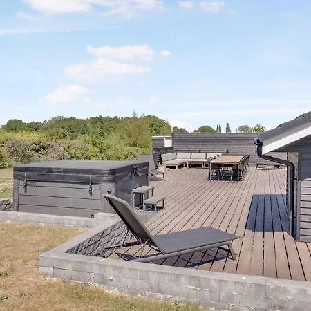 New And Modern With Hot Tub Holiday home Frorup